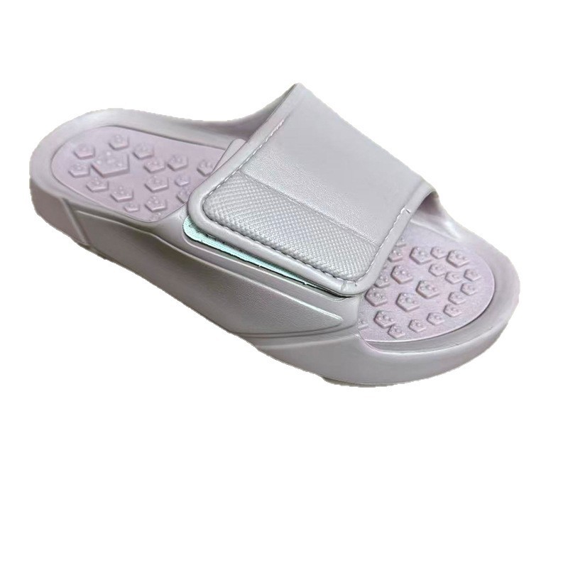 1774064817568876.jpg 雅购特拖鞋