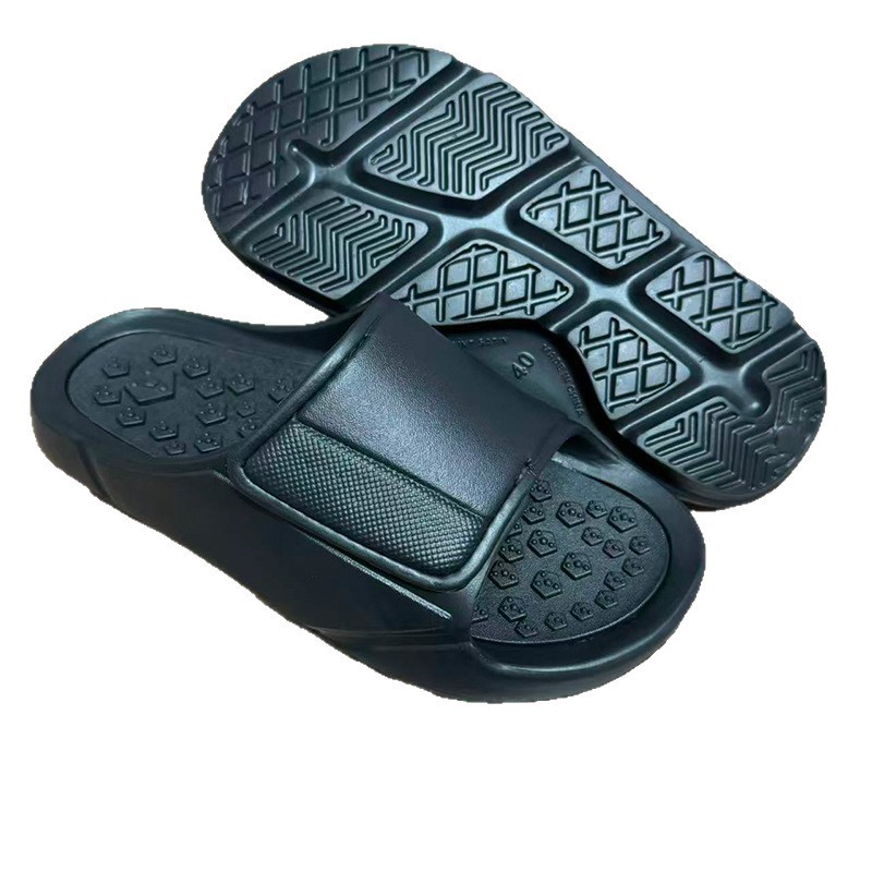 1774065361737465.jpg 雅购特拖鞋