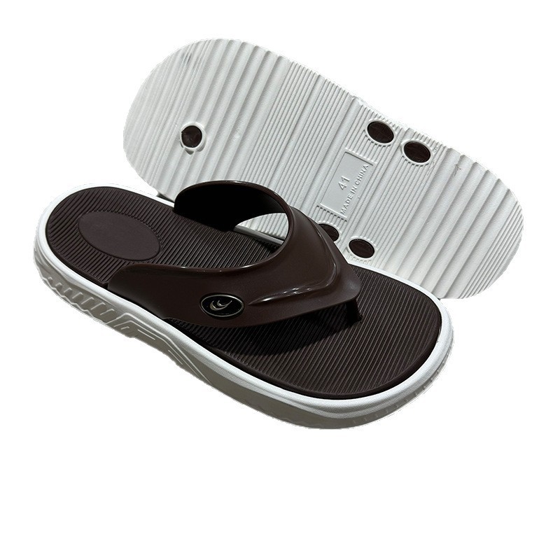 1774087905431552.jpg 雅购特拖鞋