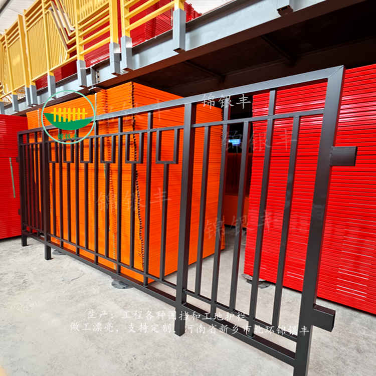 锌钢栅栏.jpg 锌钢护栏
