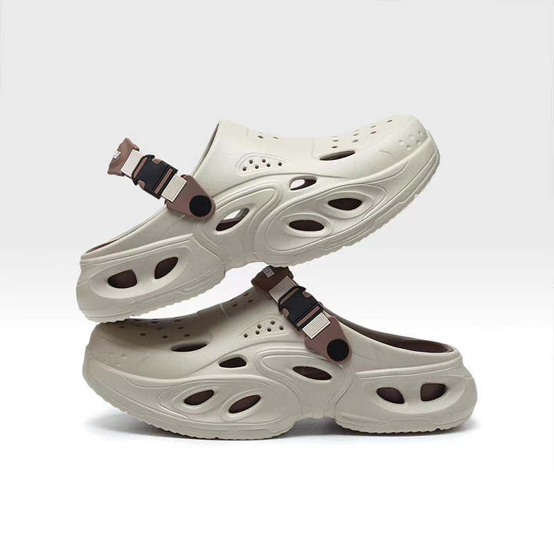 1774257021960559.jpg 雅购特拖鞋