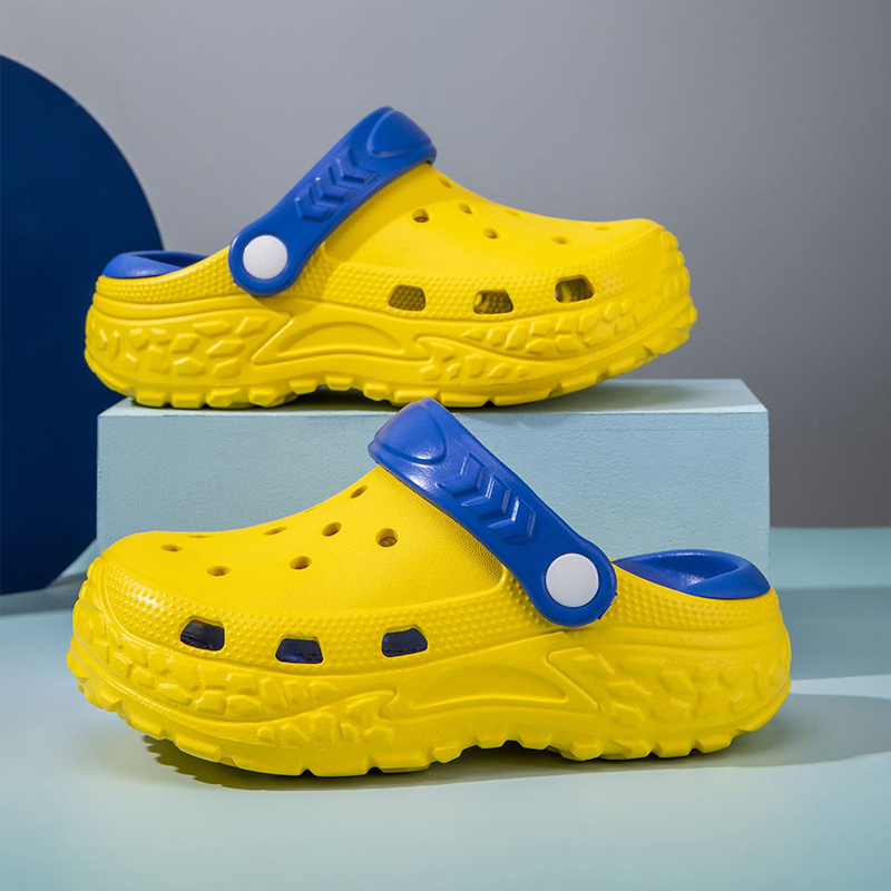 1774421965599573.jpg 雅购特拖鞋