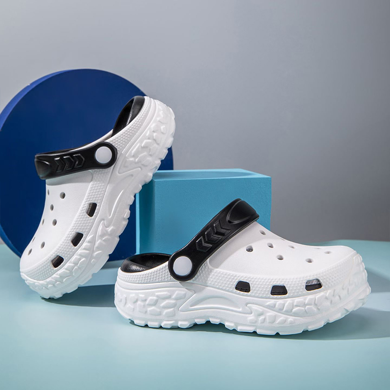 1774421966784334.jpg 雅购特拖鞋