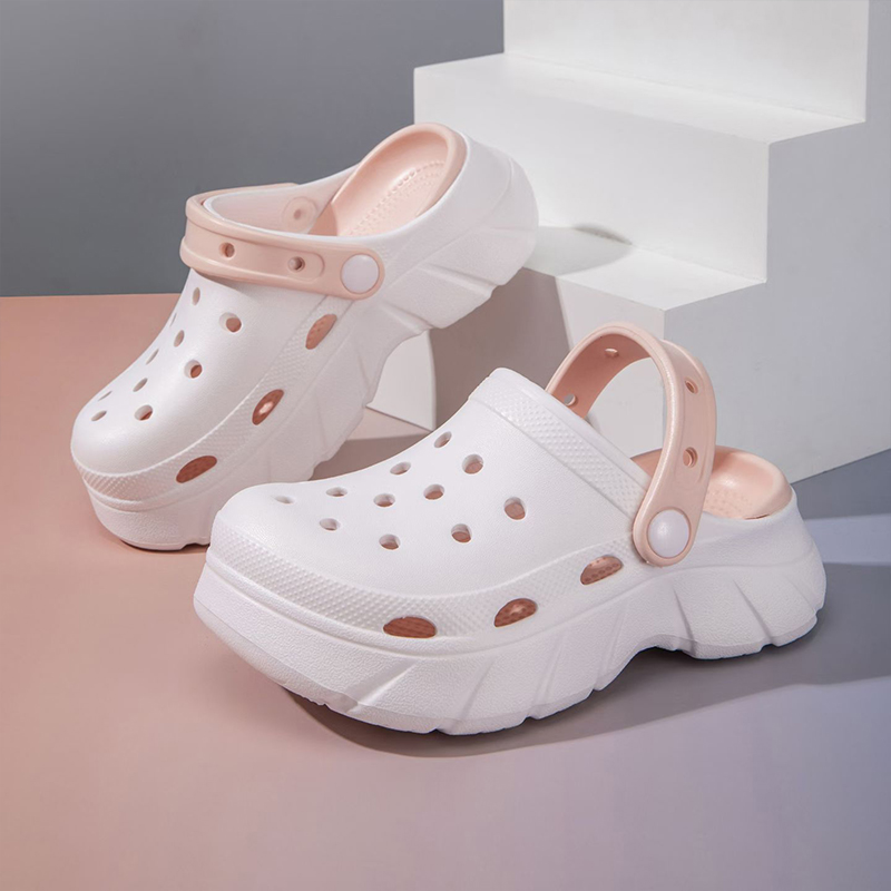 1774422150297687.jpg 雅购特拖鞋