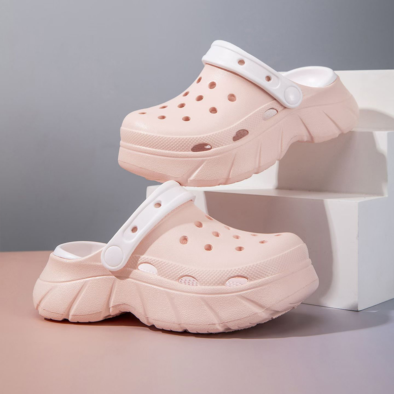 1774422150936552.jpg 雅购特拖鞋