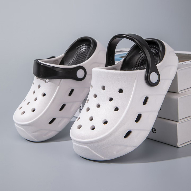 1774422345705296.jpg 雅购特拖鞋