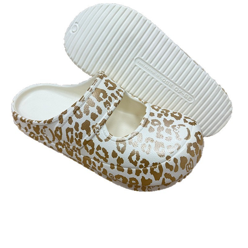 1774494230510881.jpg 雅购特拖鞋