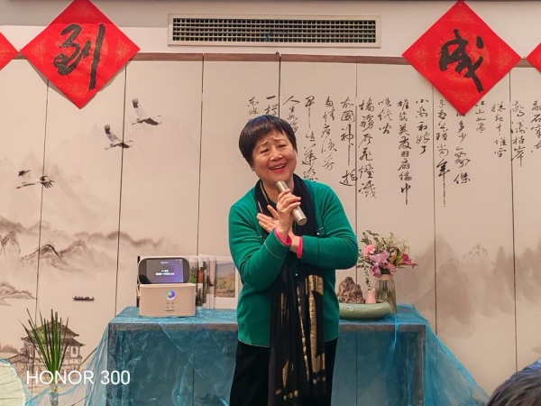 1774855893760248.jpeg 诗歌朗诵会