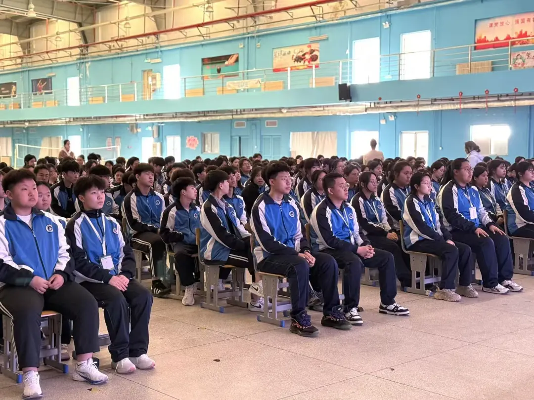 营口渤海卫生学校