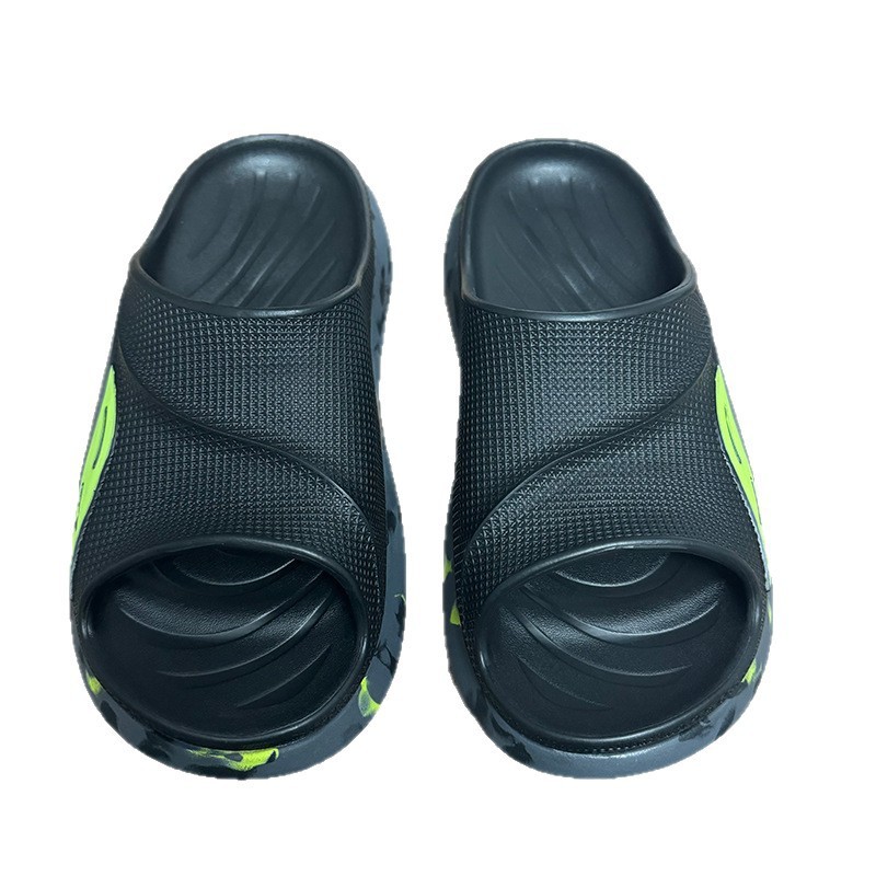 1775094228229575.jpg 雅购特拖鞋