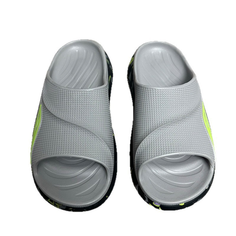 1775094241142817.jpg 雅购特拖鞋