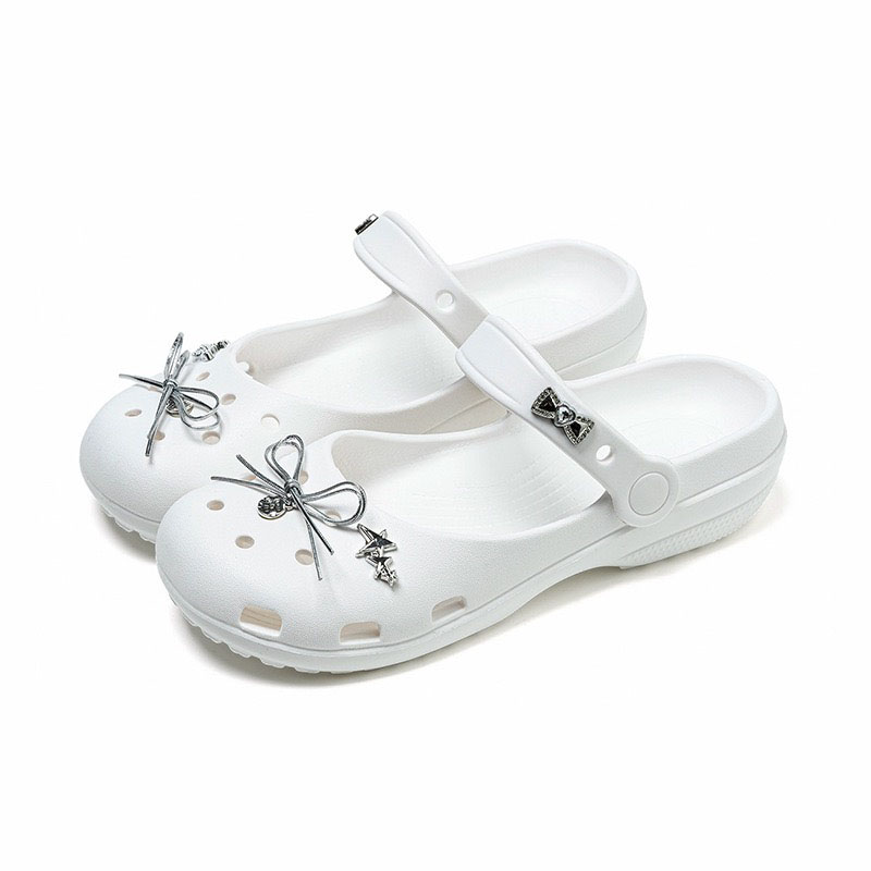 1775281659880196.jpg 雅购特拖鞋