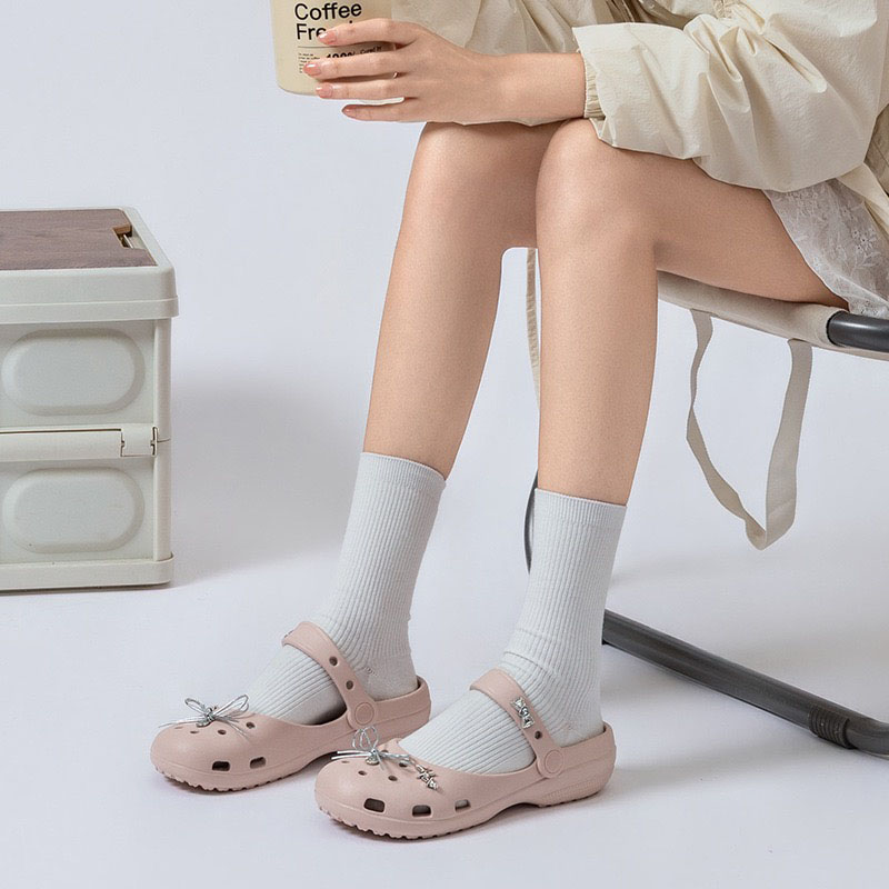 1775281668891351.jpg 雅购特拖鞋