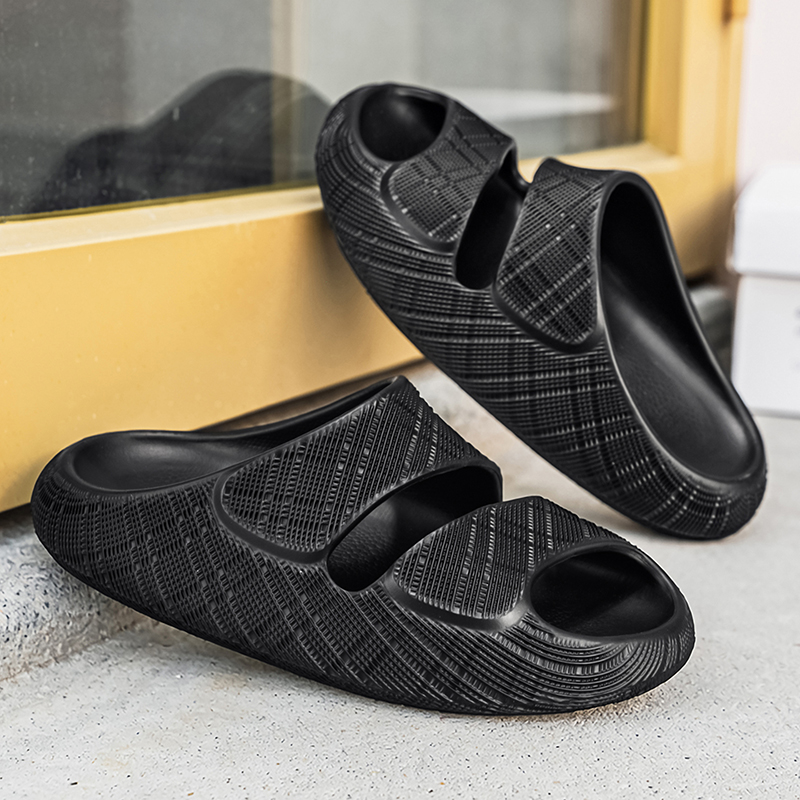 1775286035257537.jpg 雅购特拖鞋