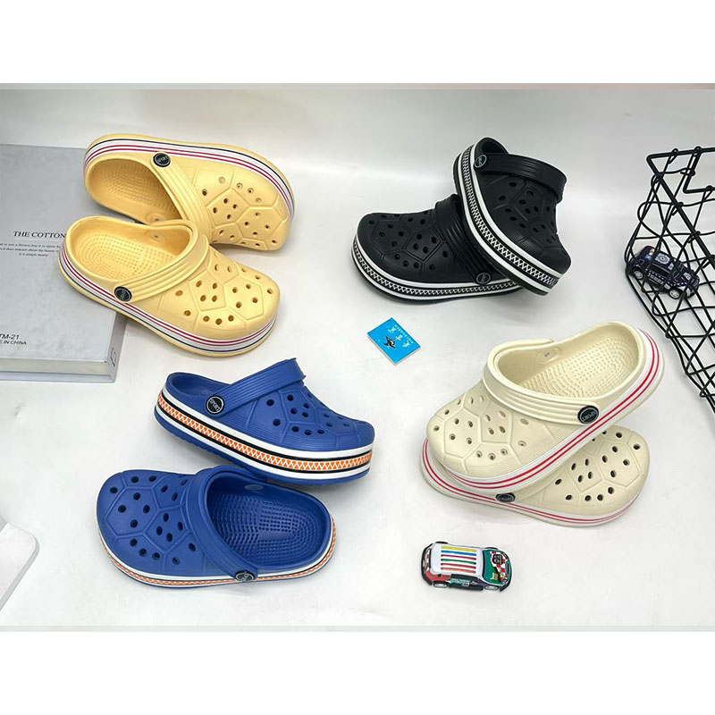 1775438448121121.jpg 雅购特拖鞋