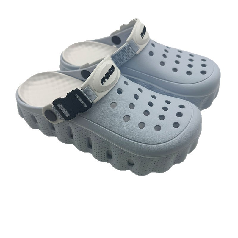 1775619647272066.jpg 雅购特拖鞋