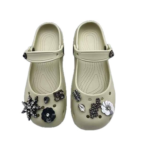 1775717950684391.jpg 雅购特拖鞋