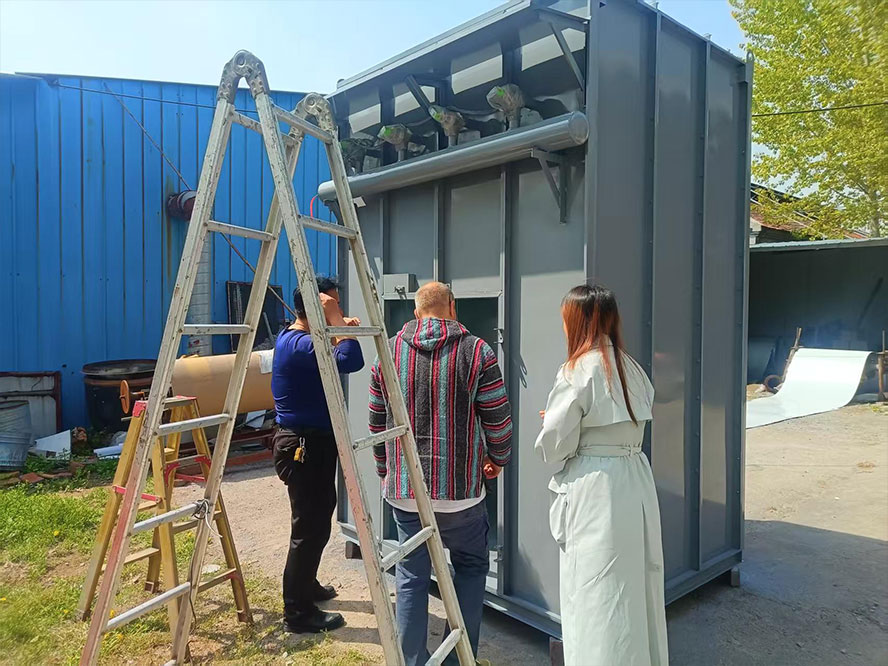 美国客户来我公司参观考察