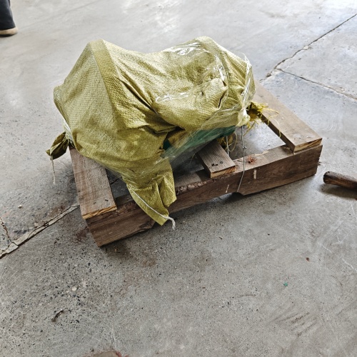 1776157379171571.jpg 上法兰振动电机