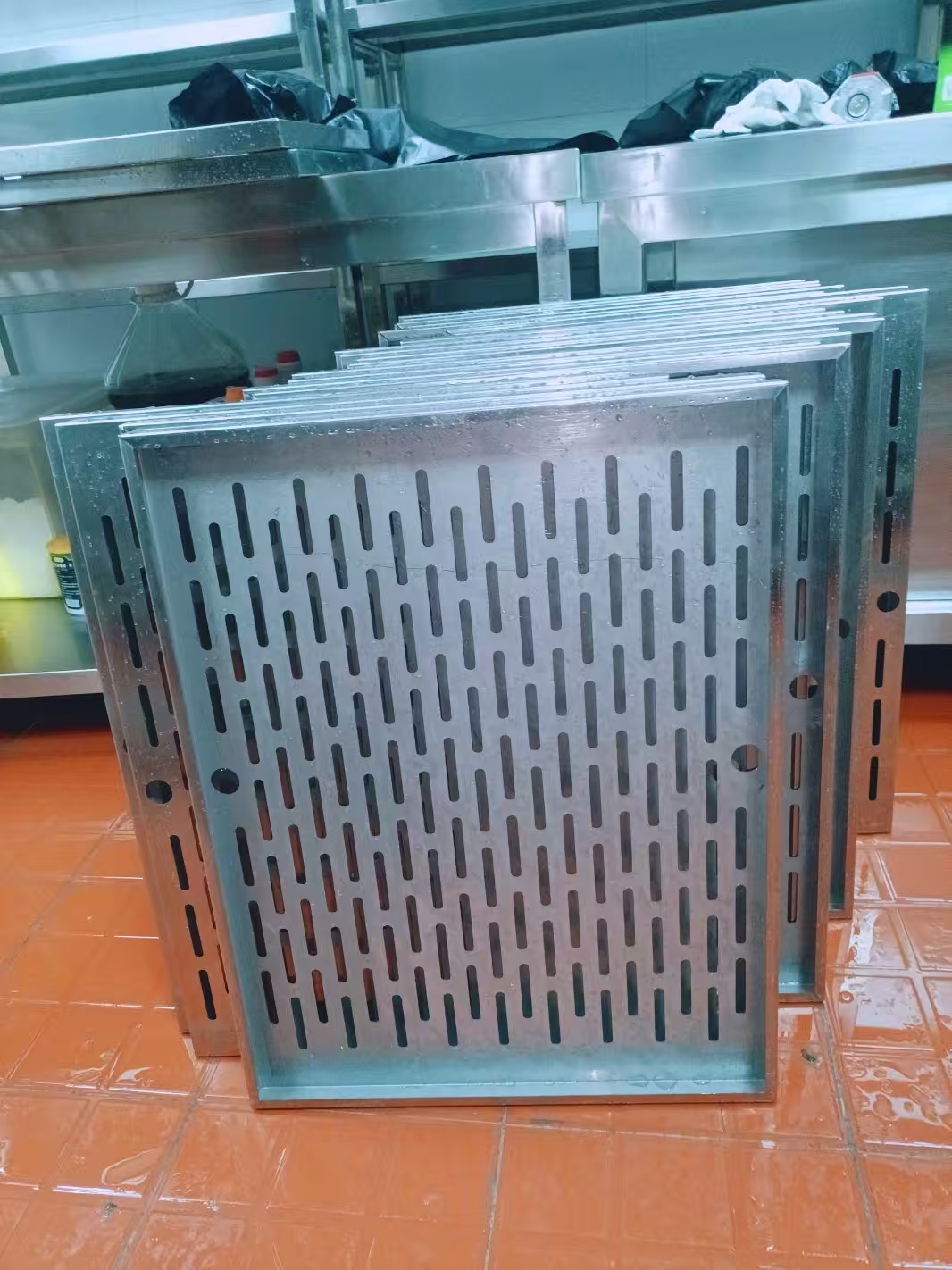 1776218070450812.jpg 排油烟系统清洗