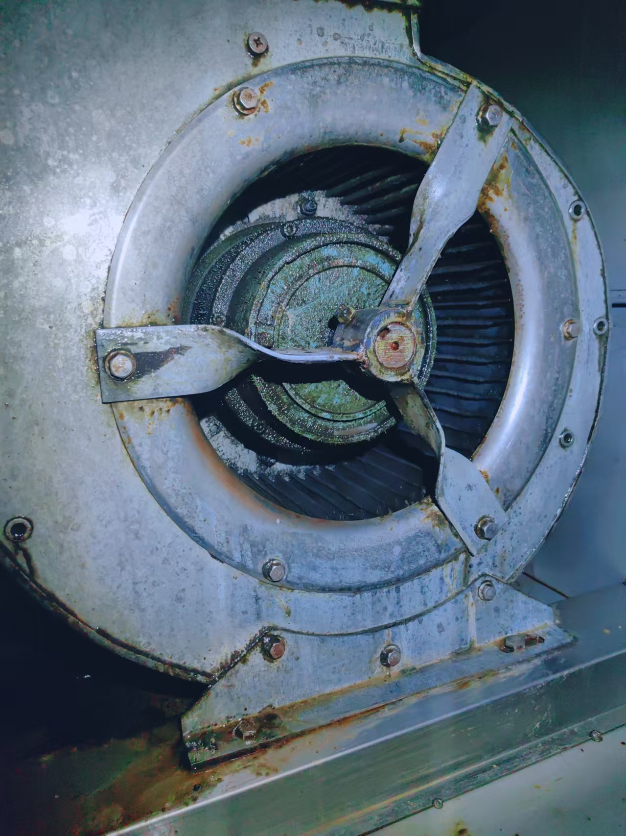 1776218271348572.jpg 排油烟系统清洗