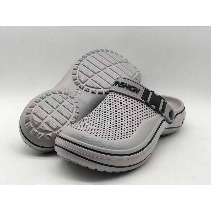 1776233851120787.jpg 雅购特拖鞋