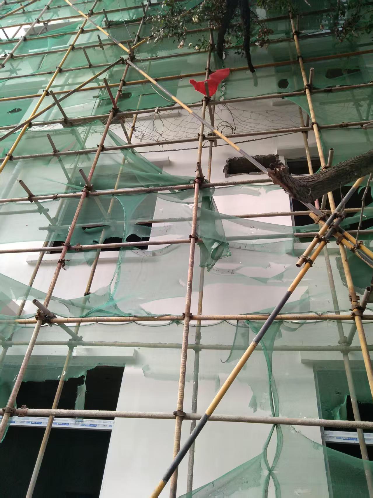 驷马桥铁路枢纽外墙涂料和屋面防水