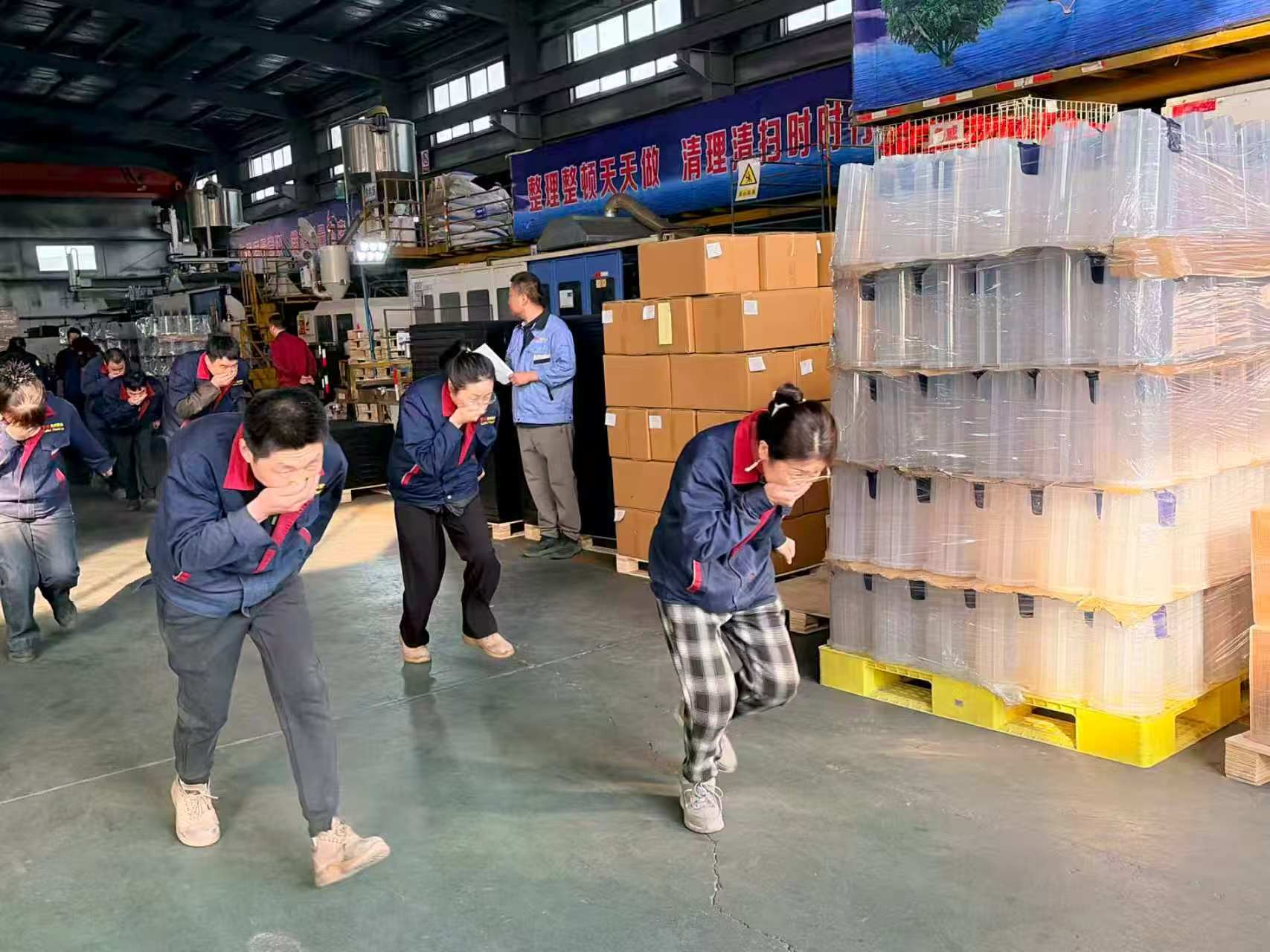 鲁威塑业消防演练顺利完成