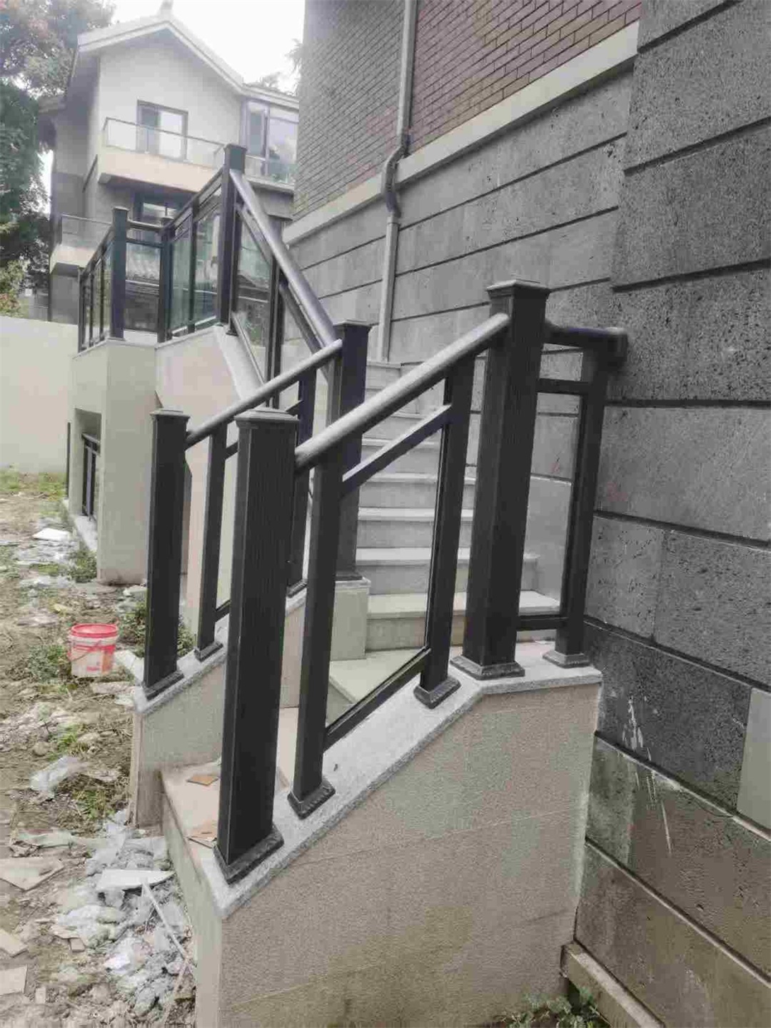 铝合金玻璃栏杆