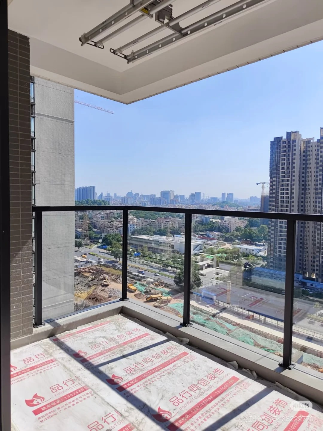 铝合金玻璃栏杆