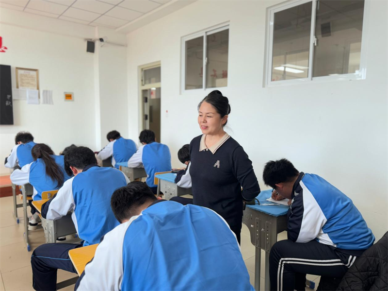 营口渤海卫生学校