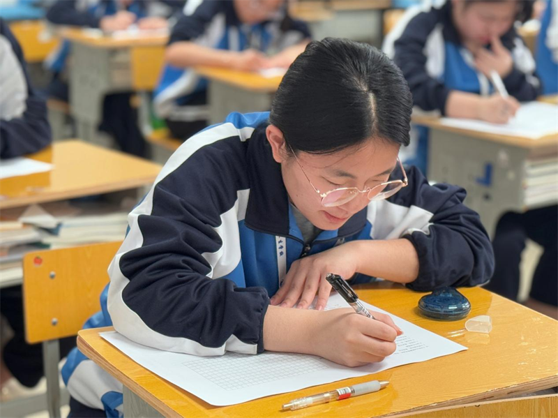 营口渤海卫生学校