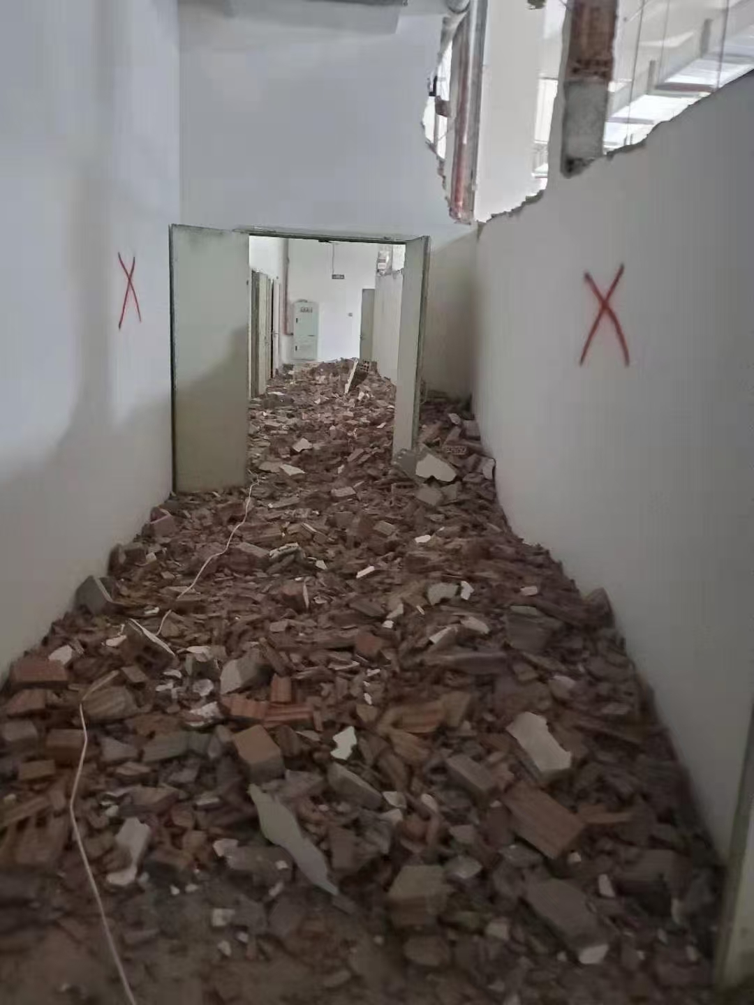 拆除