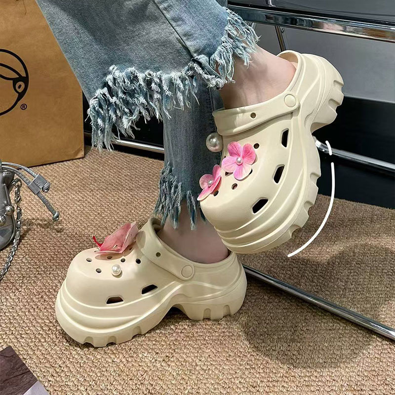 雅购特拖鞋