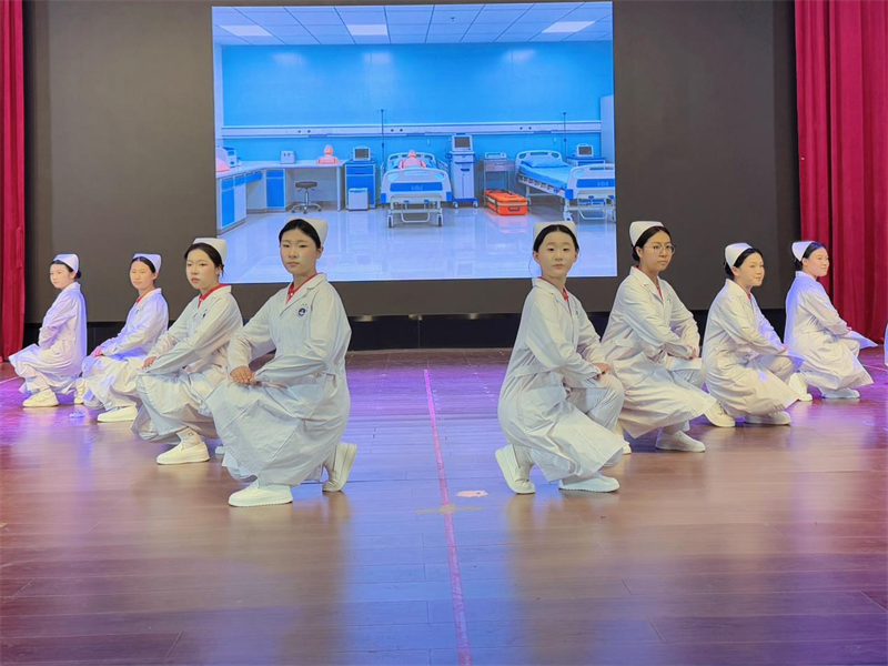 营口渤海卫生学校