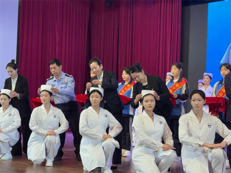 营口渤海卫生学校