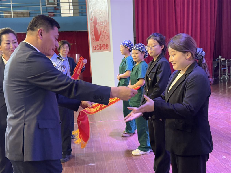 营口渤海卫生学校