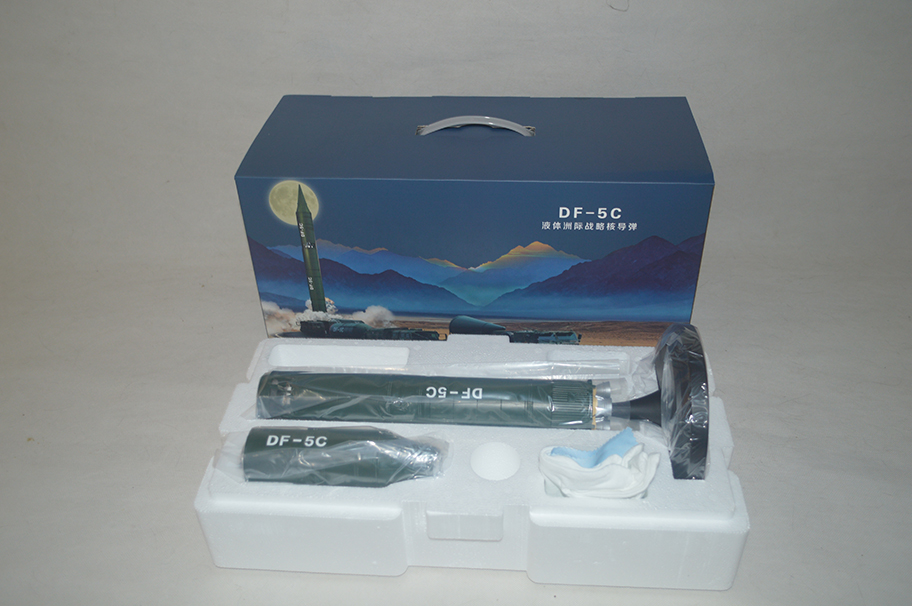 1：70东风5C模型