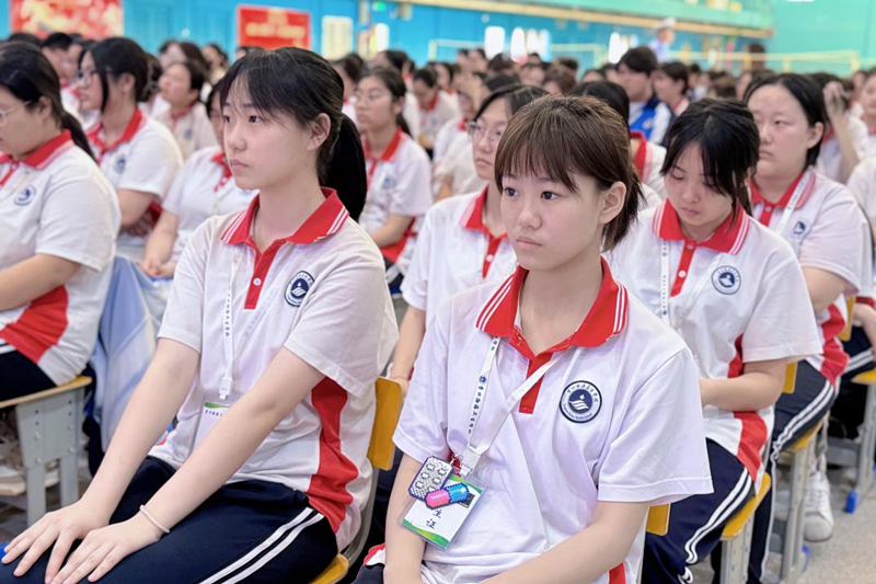 营口渤海卫生学校