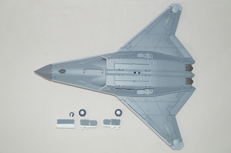 1782111829981589.jpg 1:72歼50战斗机模型