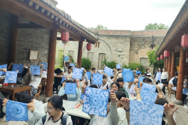 陜西匠心藝品非物質文化遺產(chǎn)傳承有限公司