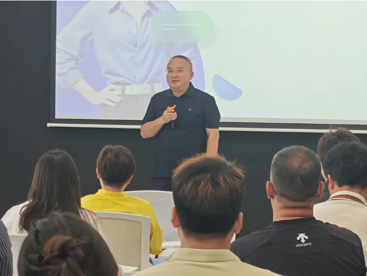 从联络走向赋能&mdash;&mdash;协会秘书长在市工商联第二季度秘书长例会作经验分享