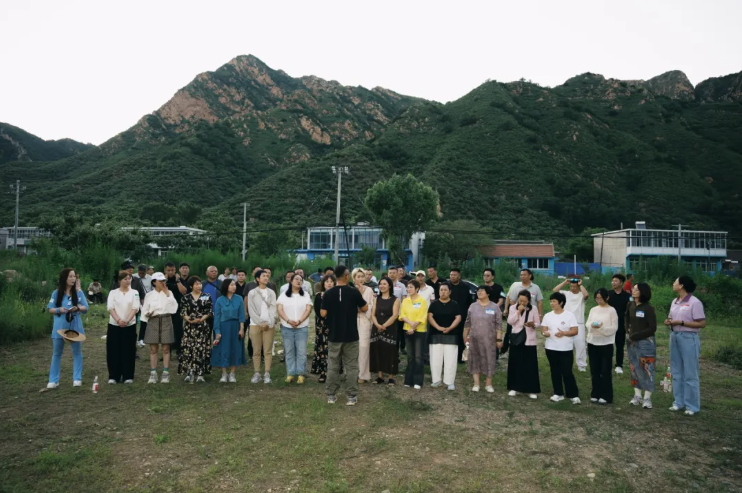 1783495503181676.png 【协会新闻】携手同行、共话发展 —— 多商会联谊交流活动在云天漫步小镇圆满结束
