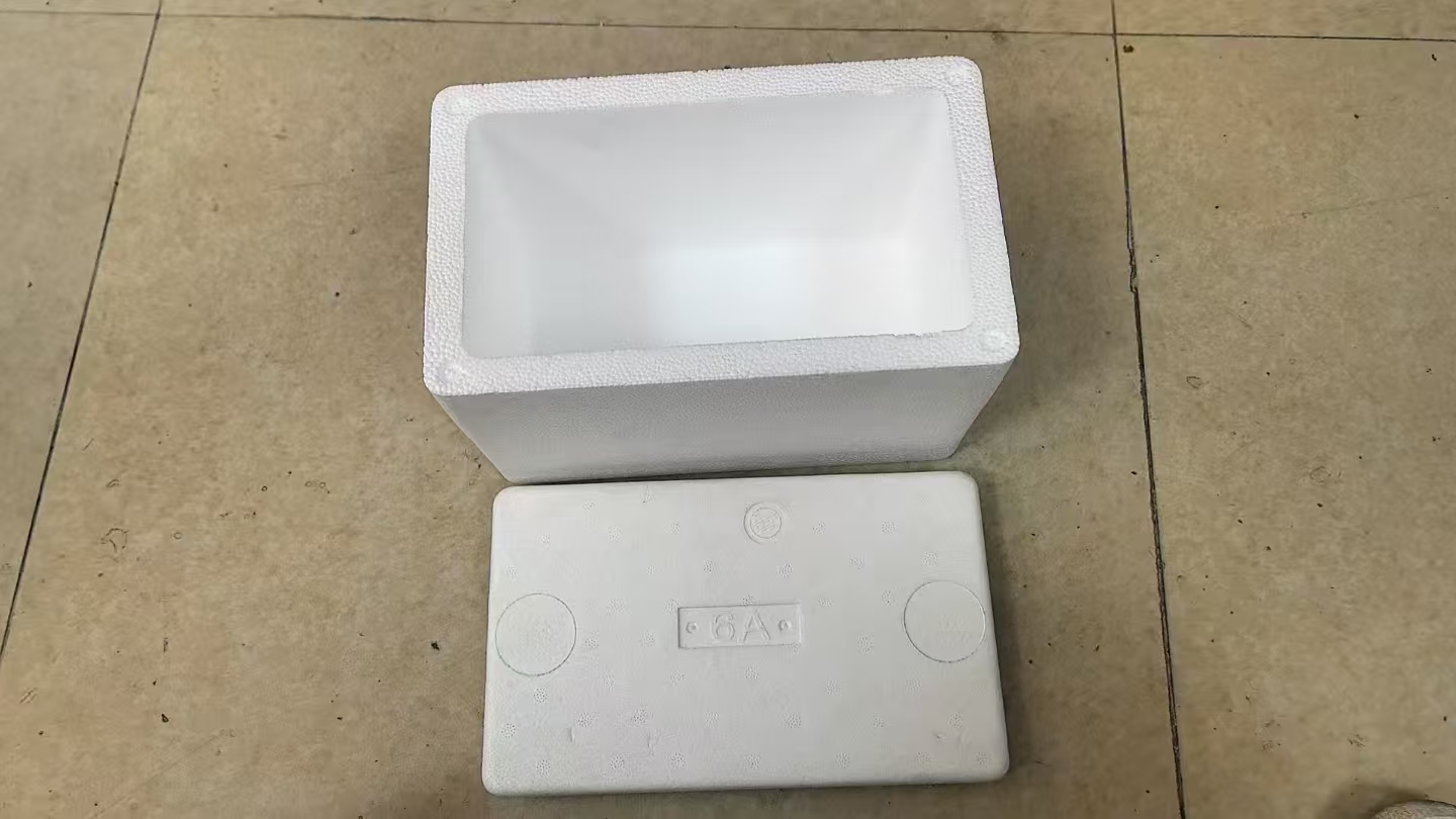 泡沫箱