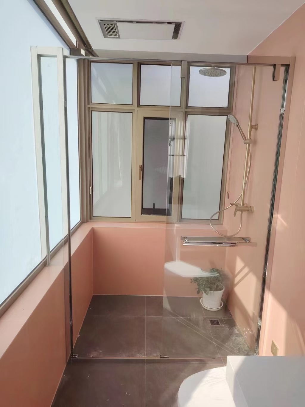 淋浴房维修
