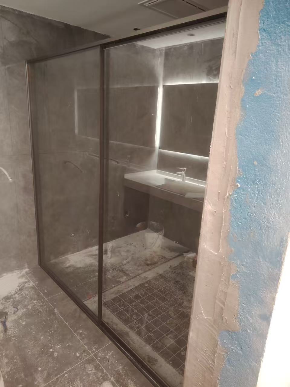 淋浴房维修