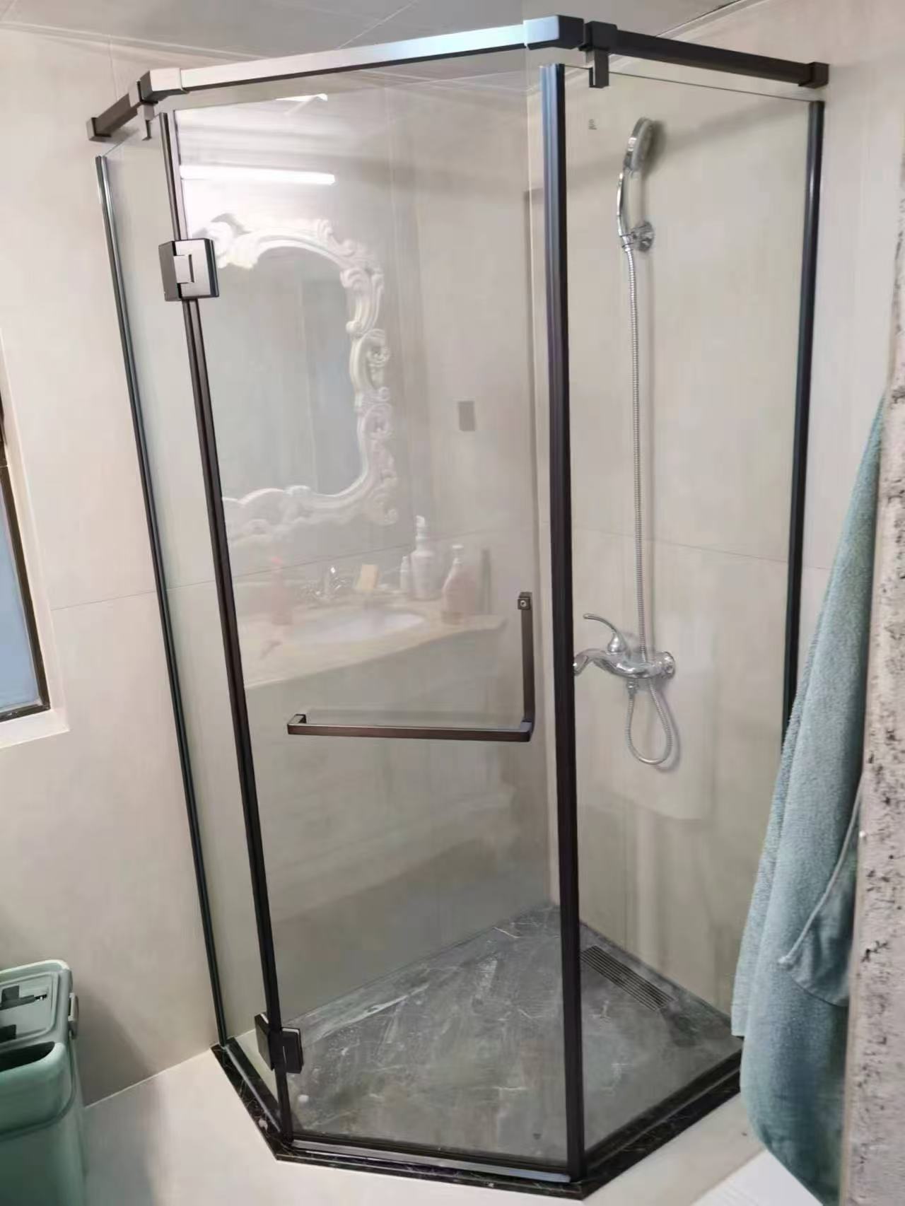淋浴房维修