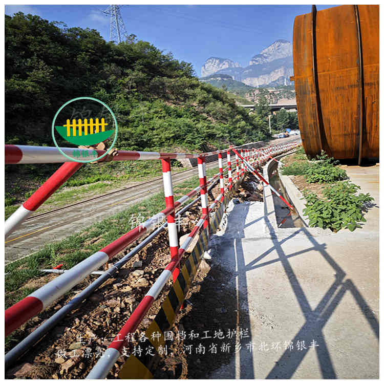 九峰山圆管护栏.jpg 河南护栏工厂