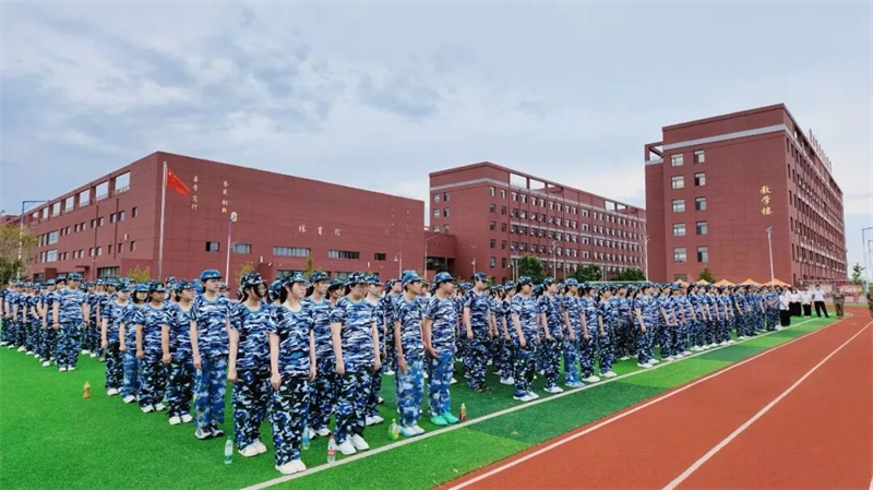 营口渤海卫生学校