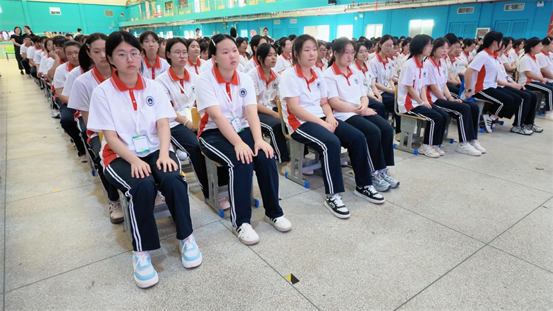 营口渤海卫生学校